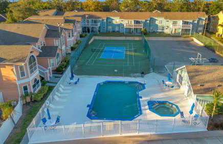 Familiar Retreat with Resort Access Near Disney - Foto 36