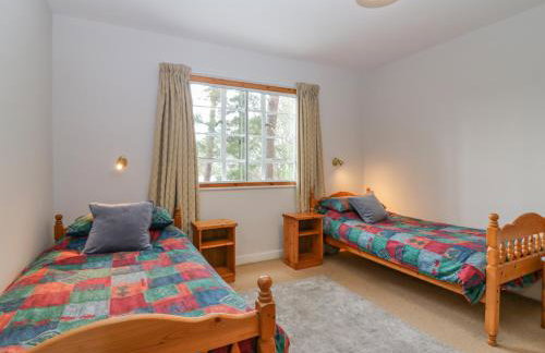 The Bungalow - Photo 13