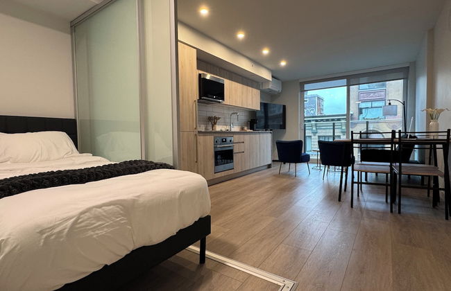 Silverstone Downtown Long-Term stay - Photo 1