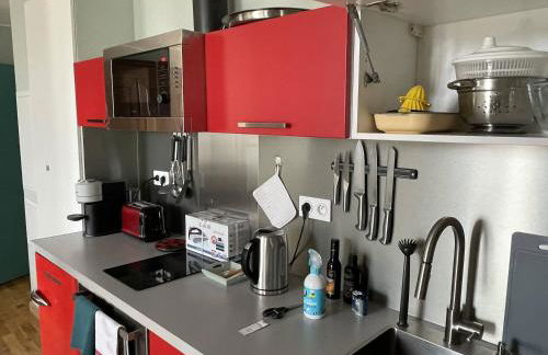 Appartement mignon calme douillet ascenseur clim étage élevé proche parking et toutes commodités au coeur du Toulon historique - Photo 26