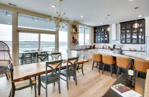 Waterfront Watertown Condo with Patio and Pool Access! - Foto 7