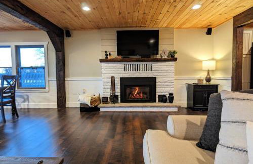 Modern Lakefront Retreat Near Brooklyn and Jackson Michigan - Foto 17