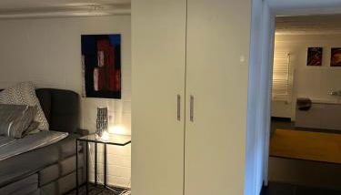 Ruhige 1 Zimmerwohnung Souterrain - Photo 3