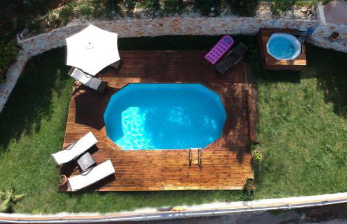 Ampelos Cretan Villa - Private Pool & Heated Ozone Jacuzzi - Photo 7