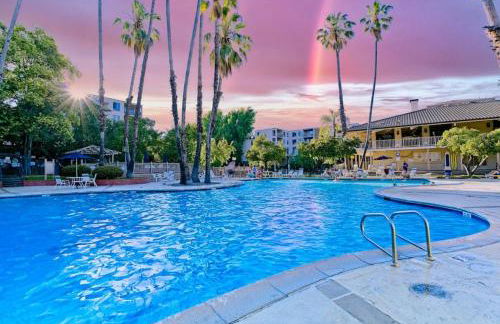 KeyLuxe, Luxury Apartment with Jacuzzi, Pool, Gym, Tennis in Walnut Creek - Photo 5