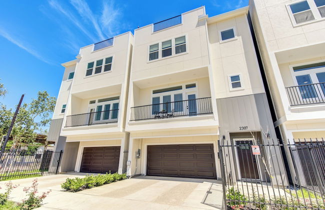 Modern Cozy Home with King Bed - Foto 45