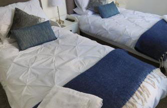 Coastal Cottage, Private Hot Tub & Sauna Sleeps 2-8 with Views - Foto 6