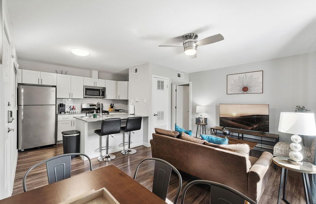 Stylish 1BR Near UT Highland Evonify - Foto 20