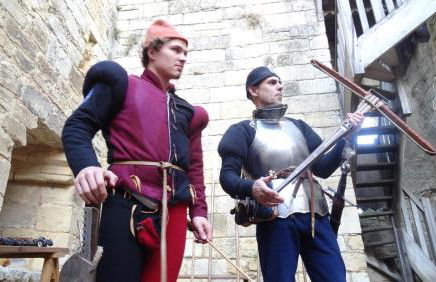 Au Pied du CHÂTEAU - 5 à 11 personnes - Baignade-canoë-piste cyclable à 100 m - Foto 61