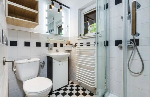 Domek Kamień - z tarasem, z kominkiem i altaną grillową - TOP lokalizacja przy jeziorze - Foto 6