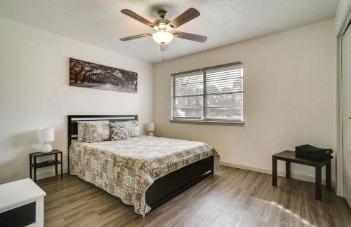 Near Globe Life and ATandT! Convenient Unit with Patio - Foto 19