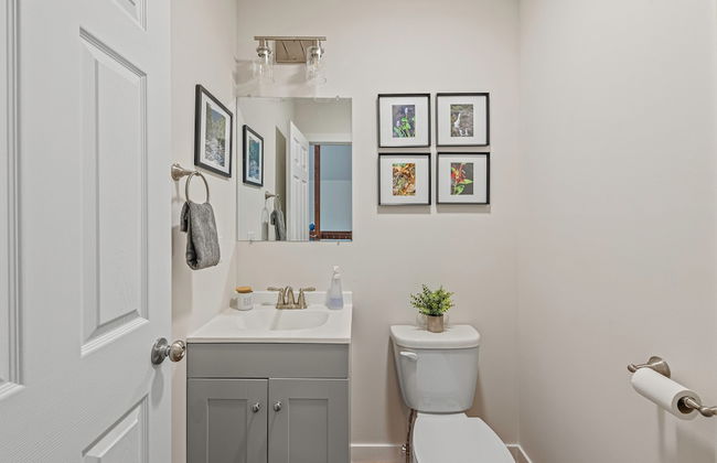 Happy Trails Chalet by Avantstay Sauna Deck Private Community Beach Access - Photo 42