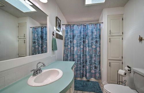 Boat Dock and Porch Riverfront Retreat in Homosassa - Photo 10