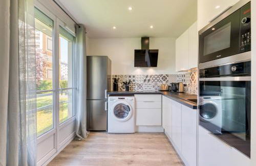 Appartement tout confort - Parking privé gratuit - Photo 2