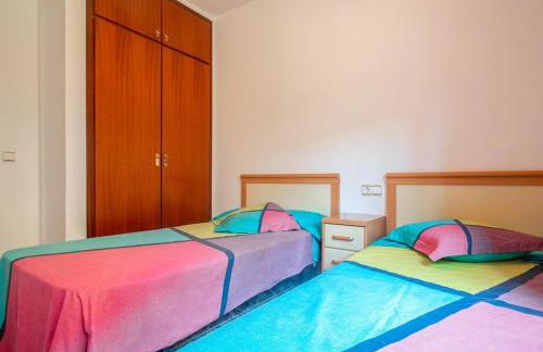 Preciosa casa con un enorme jardín - Foto 13