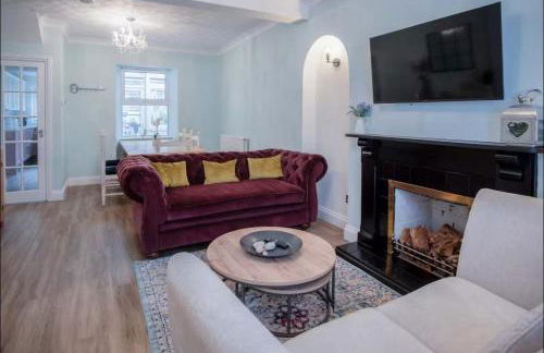 Family-Friendly Pink Cottage Central Tenby - Foto 11