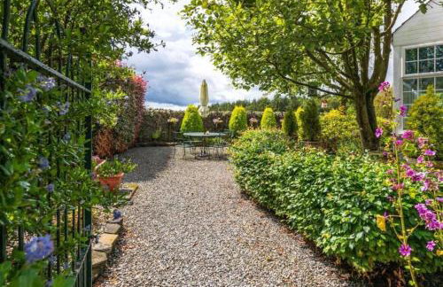 The Schoolhouse Cottages peaceful and quiet retreat with log burner - Photo 29