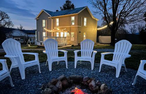The Orchard, a family friendly home- hot tub, fire pit, yard games - Foto 43