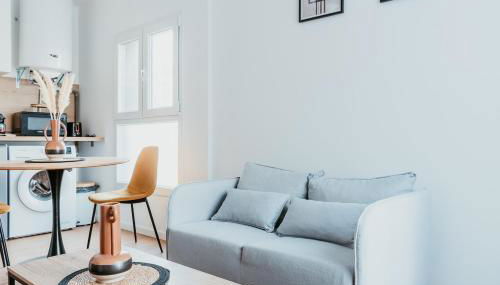 Le Quai 06 - Foto 4, furniture, stove, storage, toaster