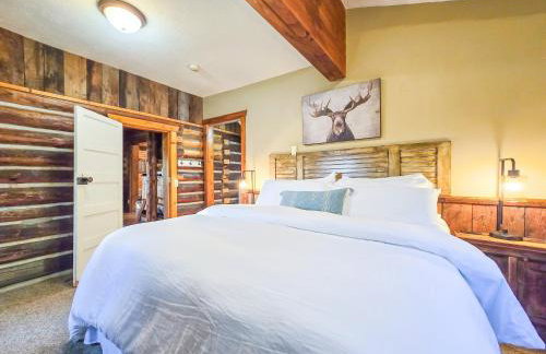 20 min to Yellowstone, Family Cabin, Fire Pit - Photo 5