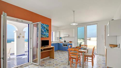 Penthouse Azzurra Sea View Near Beach - Happy Rentals - Foto 3