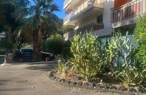Cozy Cannes Studio - 12 Min Walk To The Beach - Free Parking - Foto 14