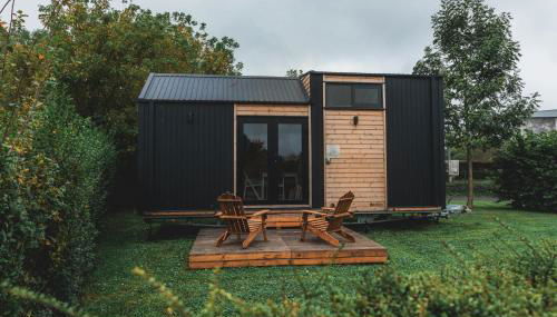 Paradise Home by Tiny Away - Photo 3, Garden view