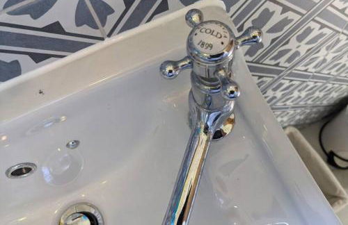 Kenny’s Hut - Foto 18