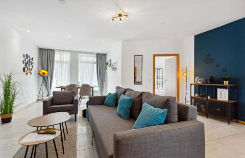 Groß, modern, vollausgestattet, gemütlich mit Küche und Parkplatz für Urlaub oder Business - Foto 7