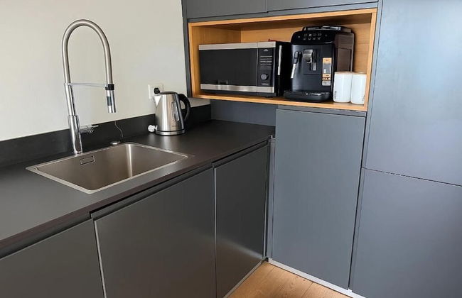 LBA Haifa - Photo 11