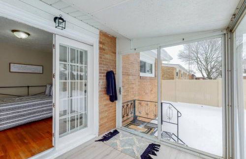 Steps to the HOF-Football Fans Dream Stay - Foto 26