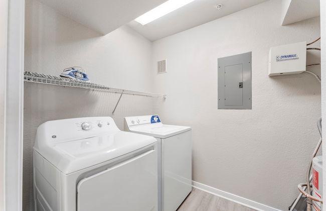 Spacious 2BR King Suite w Gym Pool Close to DT - Foto 8