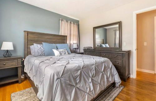 Updated home near Fort Jackson - Foto 18