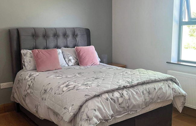 Rose Cottage in Ennistymon - Near Cliffs of Moher - Photo 2