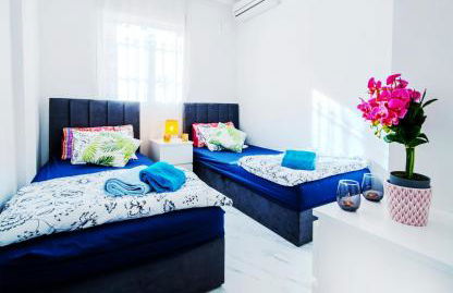 Casa Mario, La Zenia Boulevard area,fantastic 2 bedrooms, 2 bathrooms house with communal swimming pool and barbecue - Photo 9