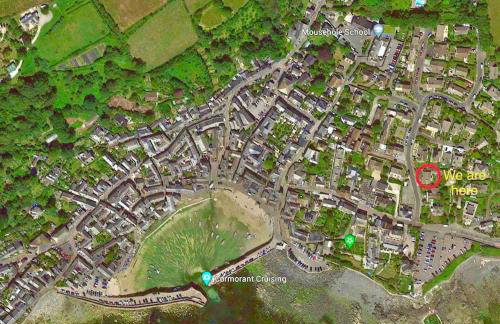 Spacious home with panoramic sea view, free parking EV & large garden - Photo 30