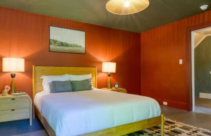 Relax in Style at Historic Modern on Main with Modern Amenities Wooded Views - Foto 9