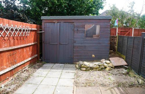 Luxe Cosy&Spacious 2 Bed House - Super Fast Wi-Fi & Private Parking Near GLO Airport & Cheltenham Racecourse - Foto 23