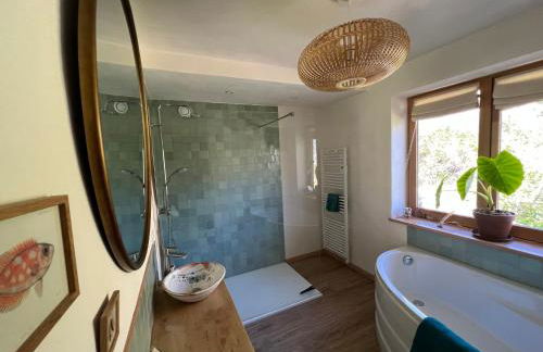 Très belle maison spacieuse et lumineuse, vue sur la station de Risoul et de Vars - Foto 39