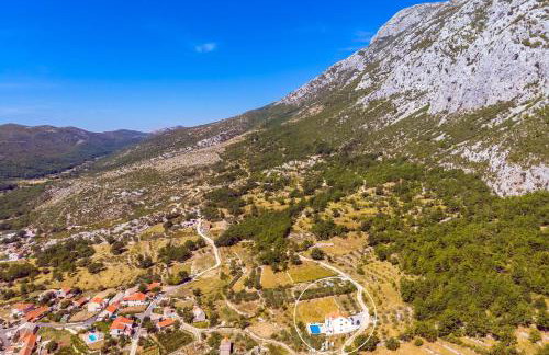 Villa Flora with a 53 sqm private pool with Cinema room with projector and 4 en-suite bedrooms - Foto 46