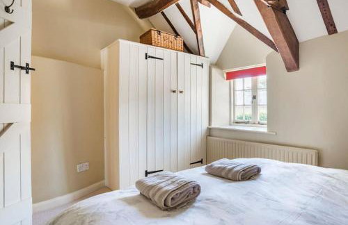 Charming Cottage in Cotswolds Riverside Village - Foto 20