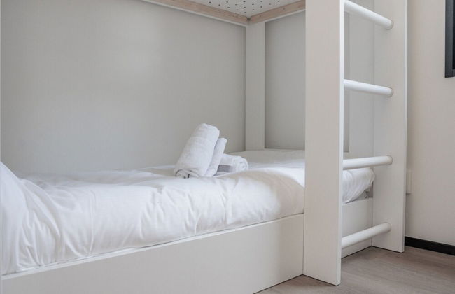 Beautiful Lodge in a Holiday Park - Foto 3