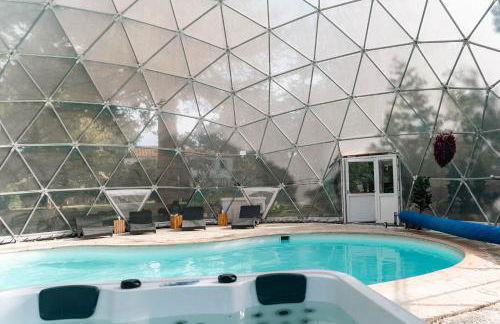 Mas du Versadou, dans un espace naturel protégé, piscine couverte chauffée toute l'année, Spa et salle de jeux - Foto 22
