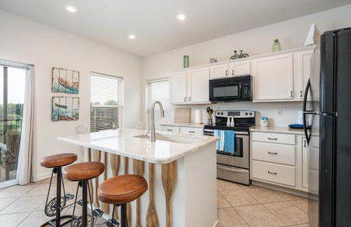 Natalie's Nook, Lake Hideaway near Downtown Fun! - Foto 13