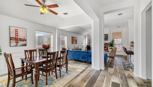 Frisco Escape Oasis Home w/Spa - Photo 4