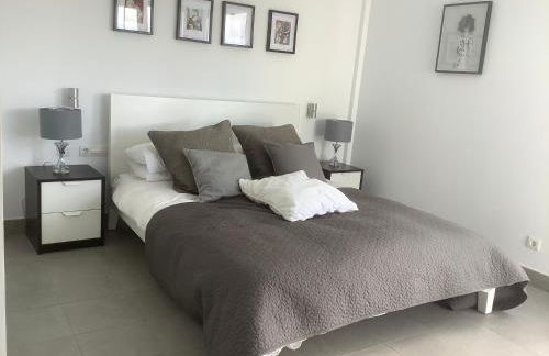 Sea views modern villa for relaxing holidays - Foto 11