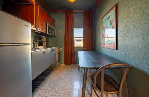 Monaco Vacation Rentals - Photo 33