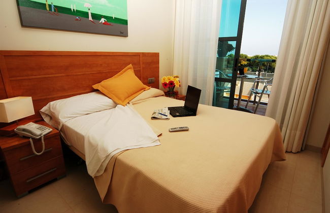 Aparthotel Bahía - Photo 9