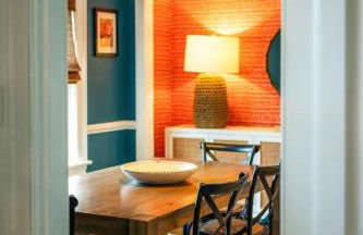 Quaint Cottage in heart of LYH - POOL with HOT TUB! - Foto 4