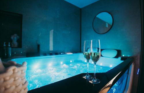 FRENCH KlSS - Love Room by PRIM0 C0NCIERGERIE - Foto 17